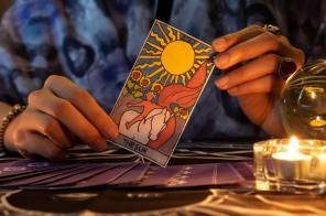 Discover Your Destiny with the Best Tarot Card Reader in Delhi Tarot Mitra