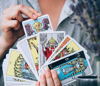 Best Tarot Card Reader In Delhi